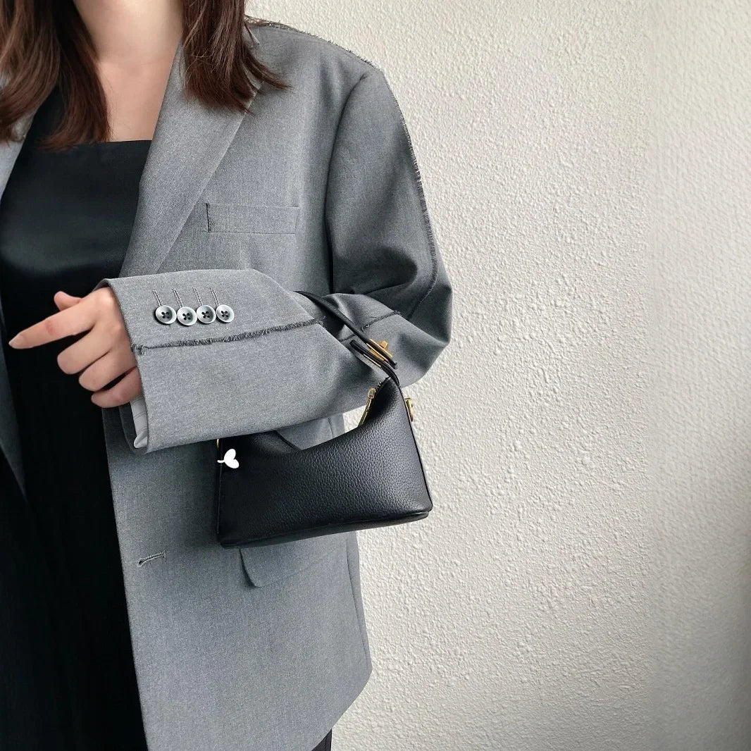 Cartera Cuadrada Retro Simple – Cuero Blandito