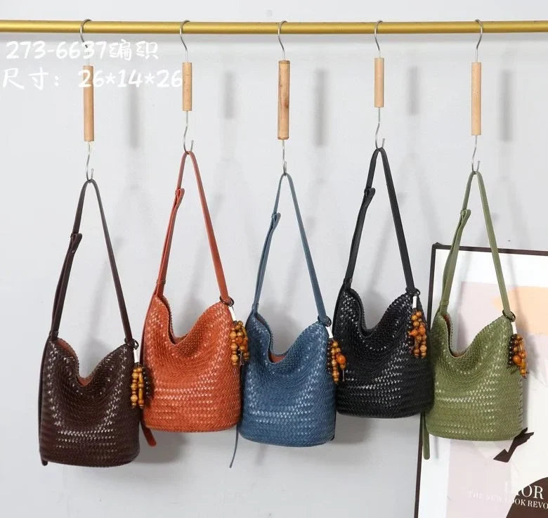 Cartera de Mano Elegante – Correa Simple Premium